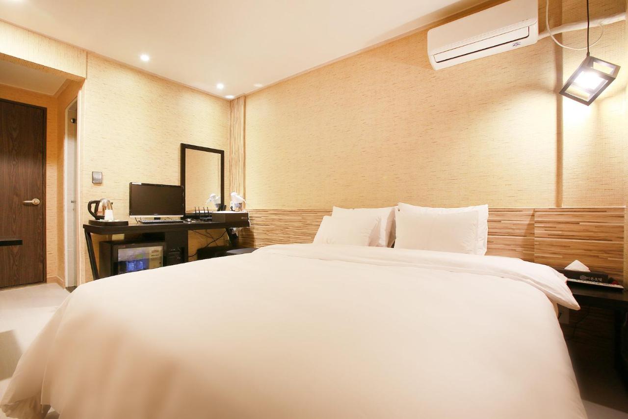 Eton Hotel Чхунчхон Экстерьер фото